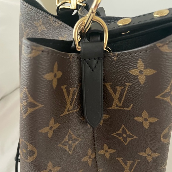 Louis Vuitton Neo Noe Mm in excellent condition. Good as new. - Picture 12 of 14